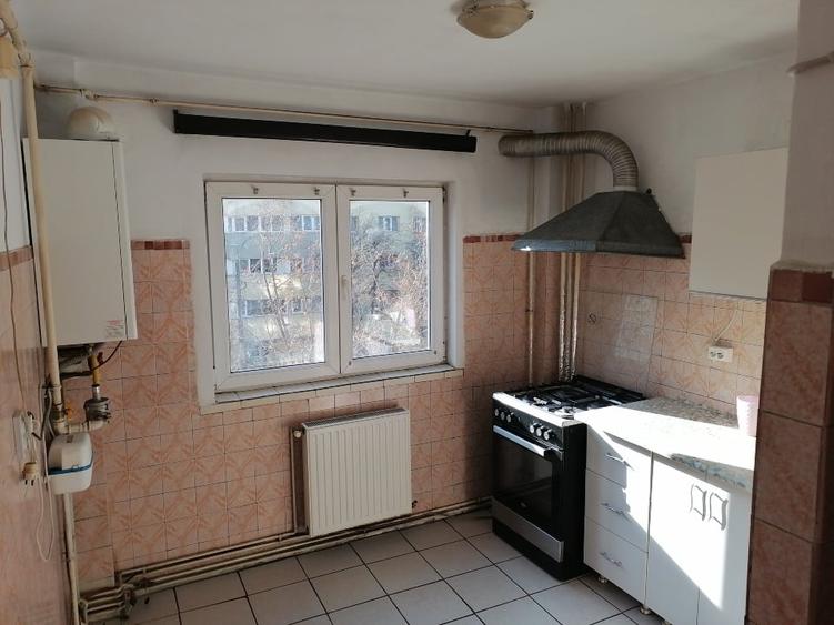 Vand Apartament 4 camere Sos Pantelimon, 90 mp, 1982 constructie - 1