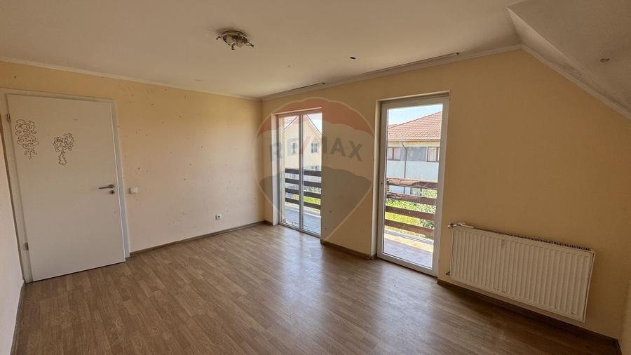 DE VANZARE CASA LA PRET DE APARTAMENT - 22