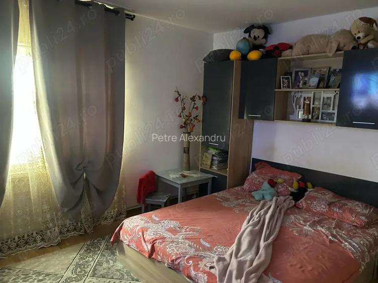 Apartament 3 camere Comuna 1 Decembrie Apartament 3 camere Comuna 1 Decembrie