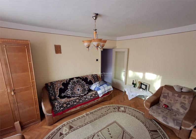 Resita, Chirie 2 cam., Micro III - 9