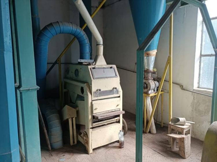 Fabrica de morărit grau porumb  - 9