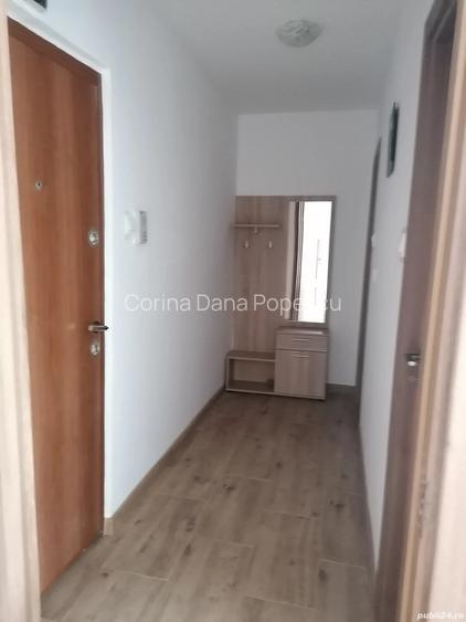 Inchiriez garsoniera