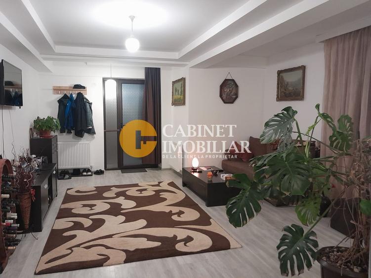 2 camere DECOMANDAT+CURTE+MAGAZIE+LOC DE PARCARE---REDIU - 1