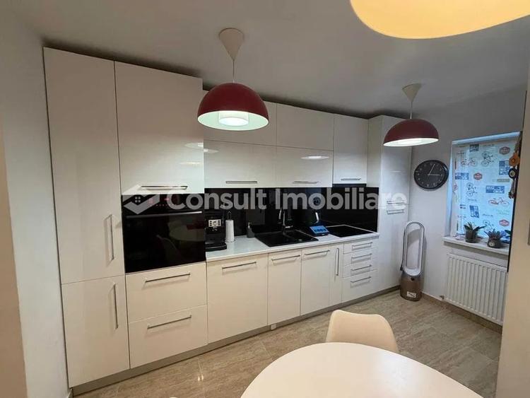 Apartament cu 3 camere decomandat, mobilat în Grigorescu