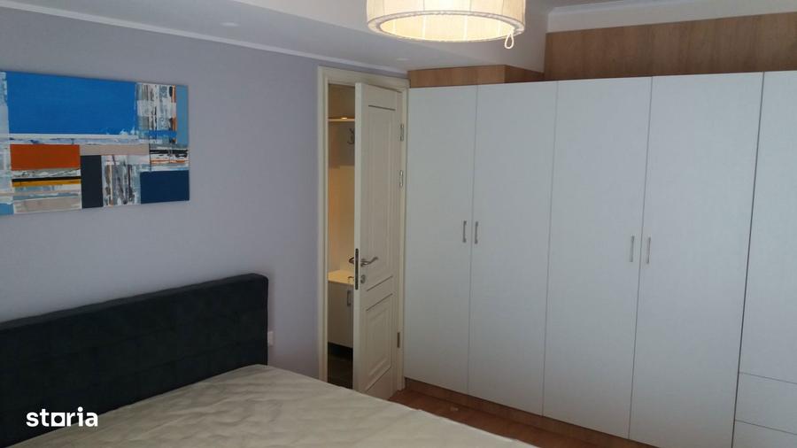 Apartament cu 2 camere decomandat, mobilat în Central