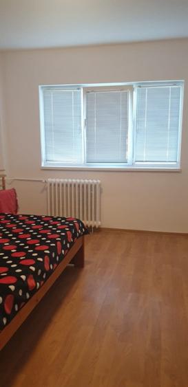 Apartament cu 2 camere decomandat în Tei