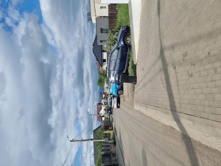 Teren de 1000 mp, în Zăvoi