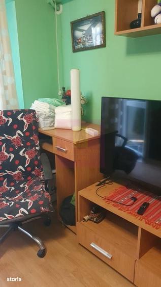 Apartament cu 3 camere decomandat în Morarilor