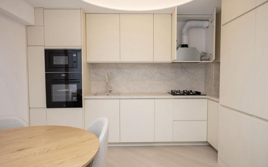 Apartament cu 3 camere, mobilat în Pipera