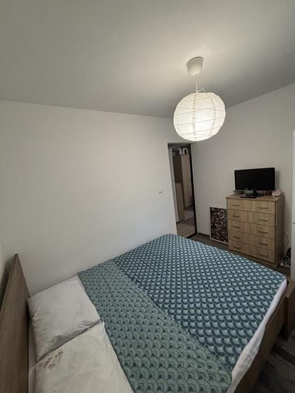 Apartament cu 2 camere semidecomandat în Gorjului