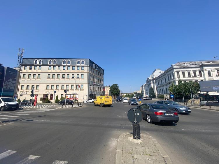 Spațiu comercial, de 500 mp, în Central