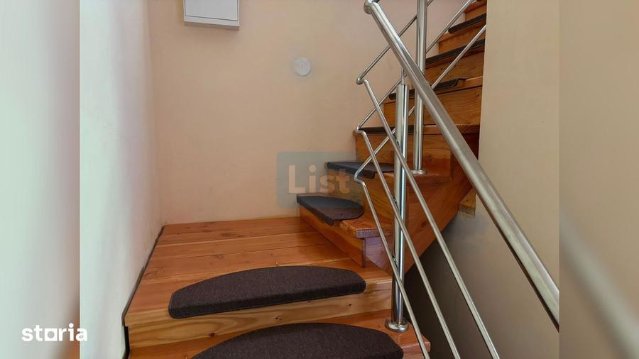 Casă cu 5 camere cu Teren 40 Mp în Central