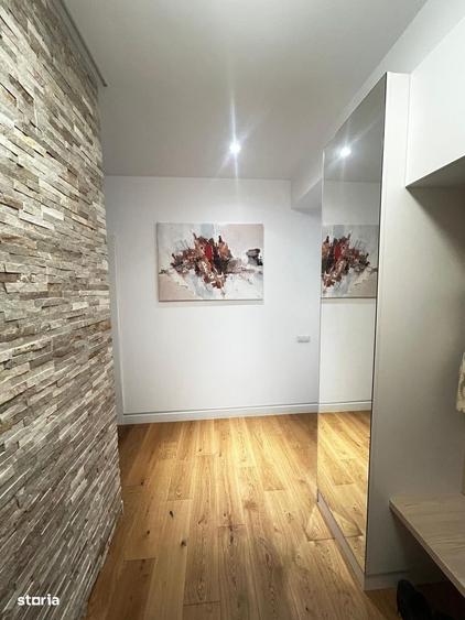 Apartament cu 3 camere, mobilat în Central
