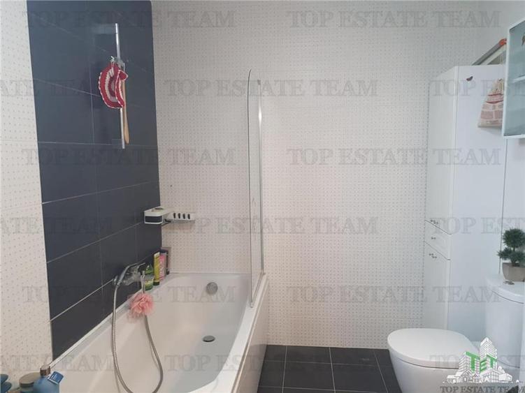 Apartament cu 3 camere decomandat, mobilat în Sat Vacanță