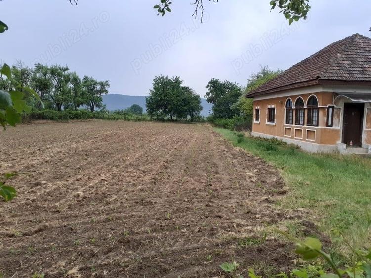 Casă în Jupânești