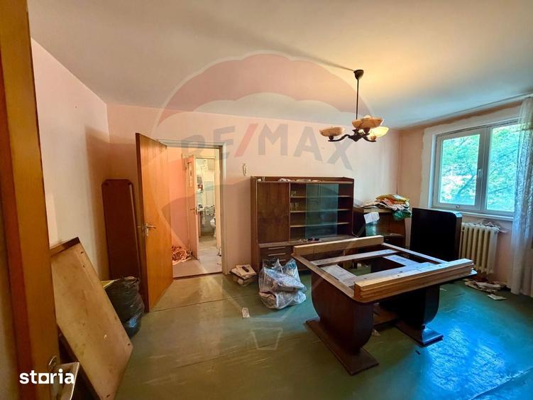 Apartament cu 3 camere de vanzare in zona Drumul Taberei - 1