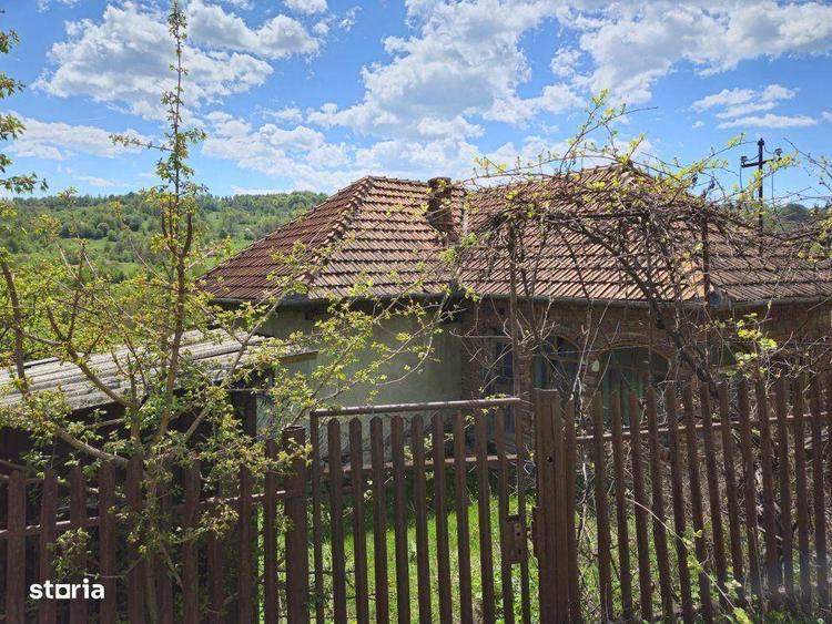 Teren 1200 mp + Casa - Comuna Arefu - 1