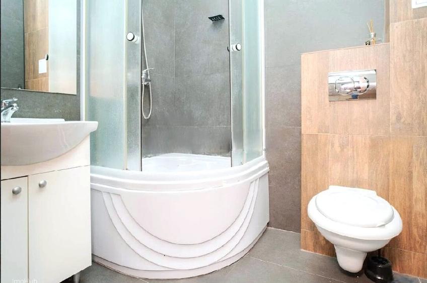 Studio modern - zona Palas - bloc nou - pat dublu - AC & CT - 3