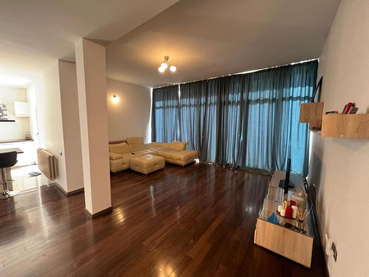 Vila superba cu piscina si anexa camera hobby - 10