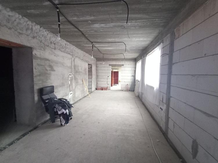 Casa Individuala Suprafete Generoase, Teren Mare, La Rosu - 9