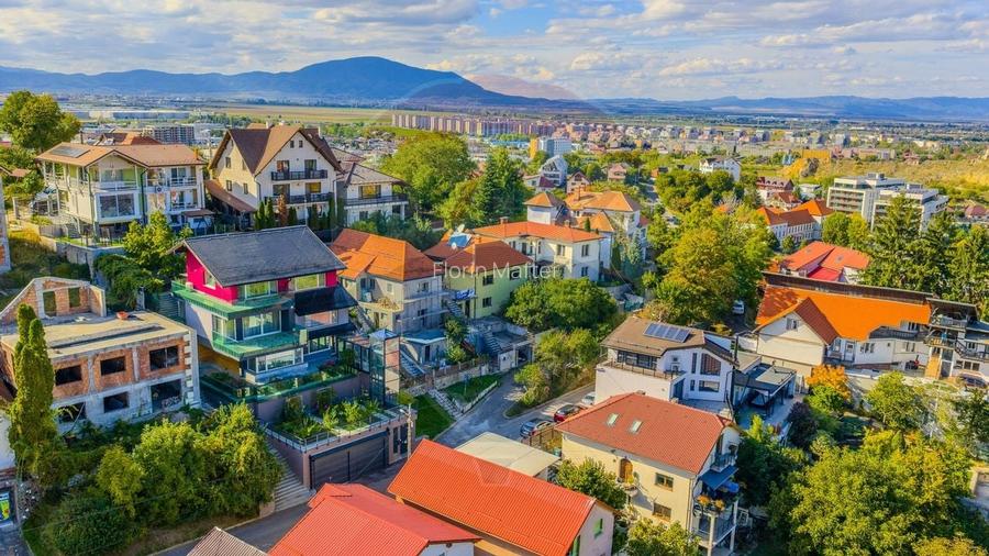 Casa individuala cu doua unitati locative. Zona Horia-Closca-Crisan