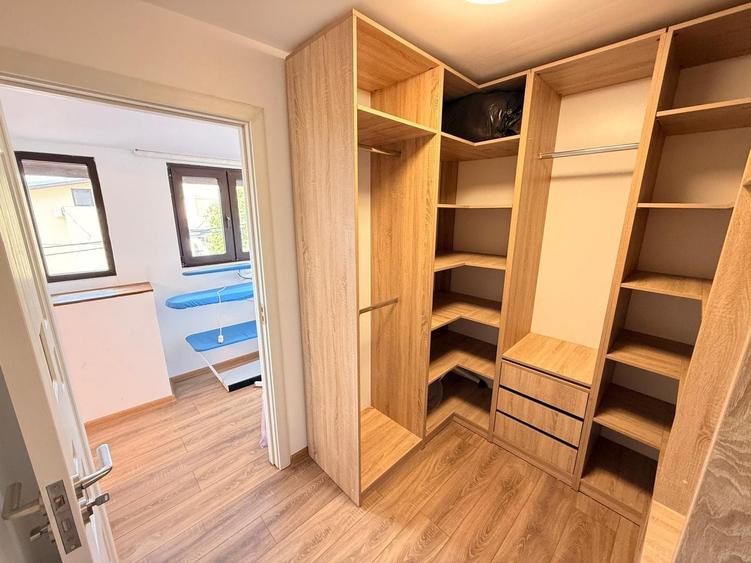 Apartament cu 3 camere decomandat, mobilat în Banu Manta