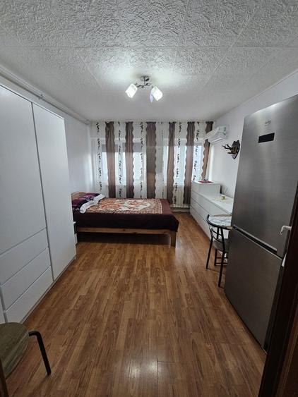 Inchiriez Garsoniera Tg jiu Zona (Artego) - 2