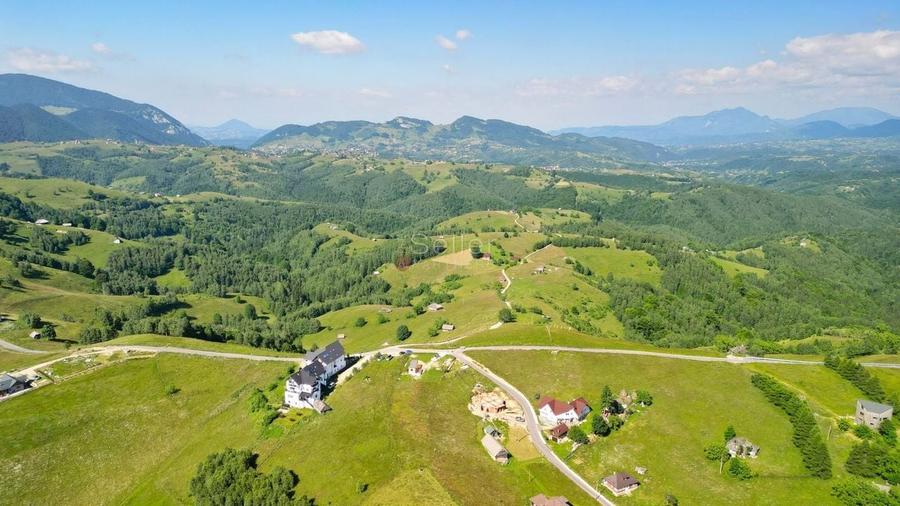 Teren intravilan - 14