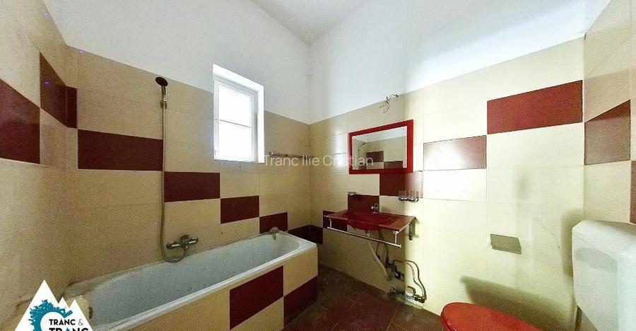 Casa cu 4 camere in inima Aradului