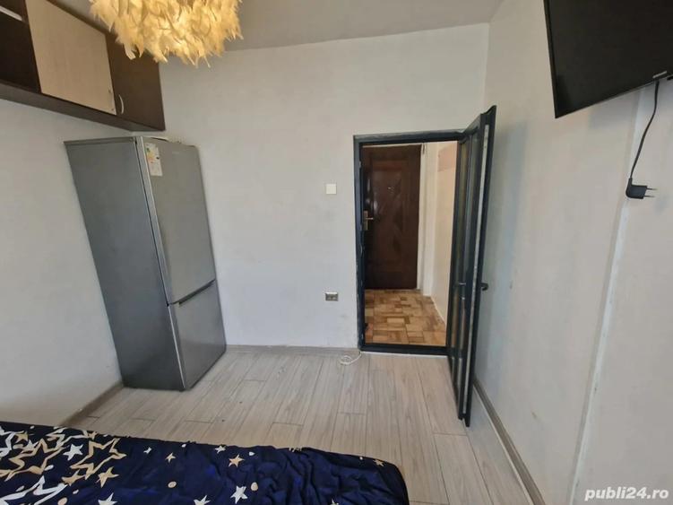 Garsoniera de vanzare! - 2