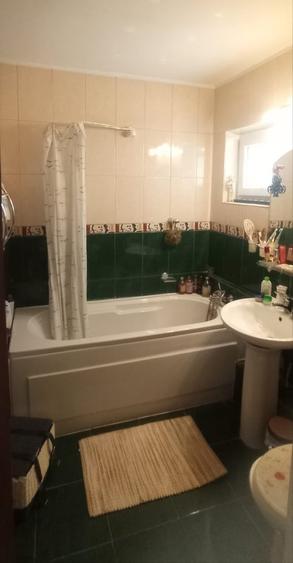 Apartament decomandat în Obor