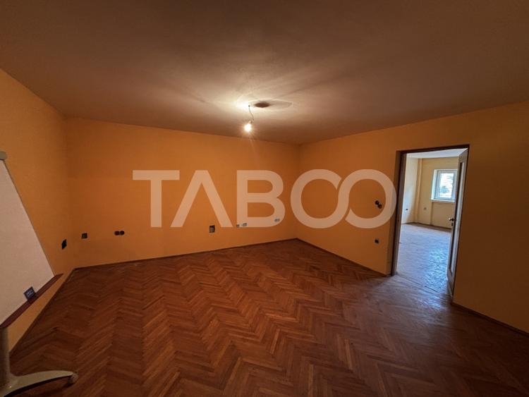 Apartament cu 4 camere de vanzare  110 mp  zona Orasul de Jos - 3