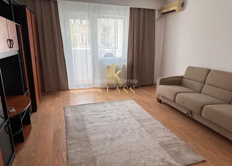 Apartament 2 camere, decomandat, balcon,  zona Nerva Traian