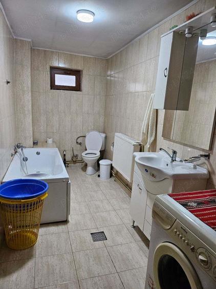 Casa de vanzare ,gata sa te muti . Se vinde mobilata si utilata in totalitate! - 3