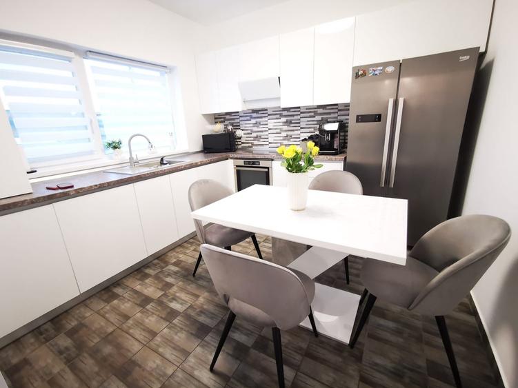 Casă tip înșiruită modernă de vânzare în Dumbrăvița - 6