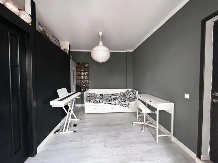 Vând apartament boem, într-un bloc ca un refren - 20