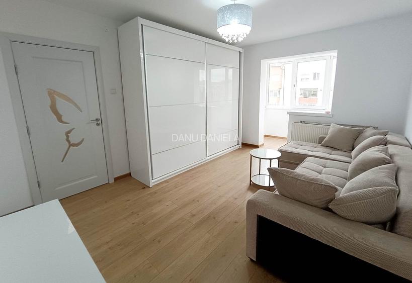 Apartament 2 camere- Centrul Civic Brasov- complet renovat