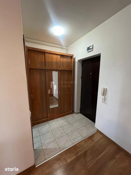 Garsonieră în Apărătorii Patriei