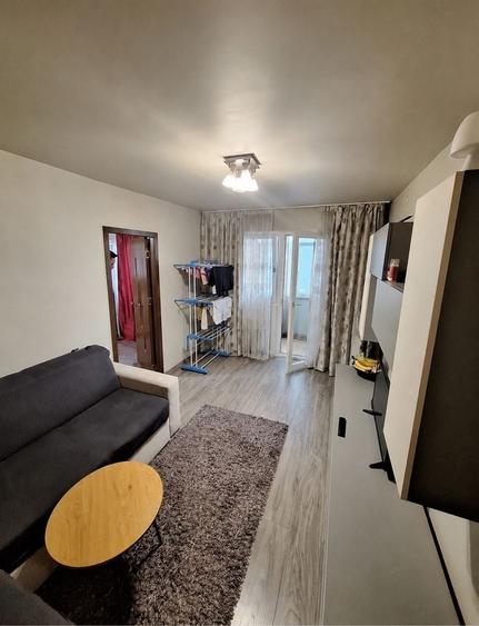 Apartament 2 camere,Mobilat/Utilat,Etaj 1/4,zona Restaurantul Dacia,0760524134 - 1