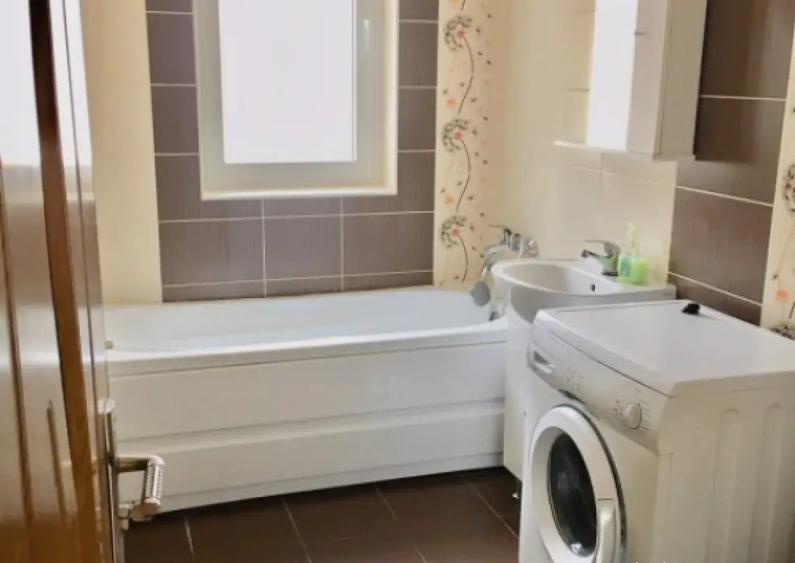 Apartament cu 2 camere cu loc de parcare inclus, situat in c - 4