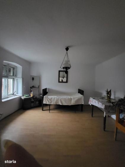 OPORTUNITATE!!! CASA DE VANZARE IN CALNIC LA 35.000 EURO - 4