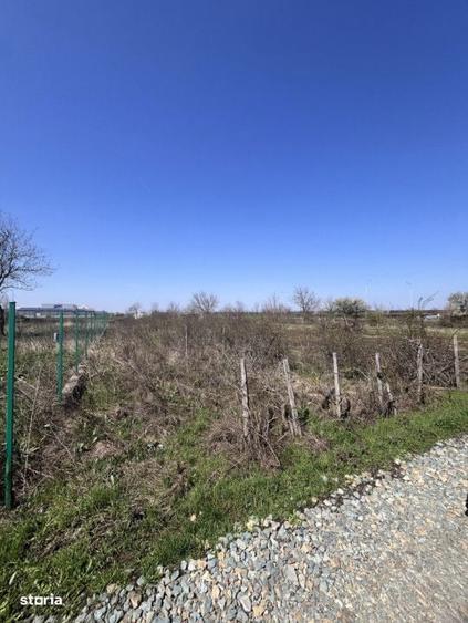 Teren vanzare-Doua deschideri-Zona in cont dezvoltare-Com Islaz - 1