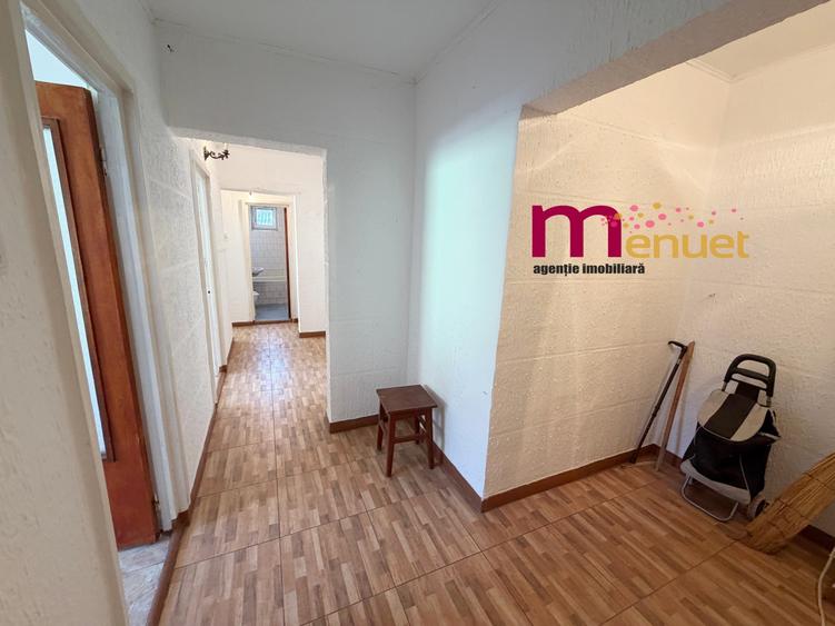 Apartament 3 camere,zona Piata Noua,etaj 1 - 4