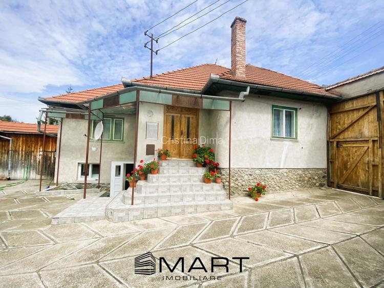 Casa Sacel 120 mp utili, teren 1100 mp si parau