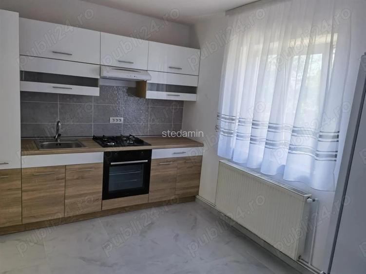 Proprietar inchiriez camera moderna pentru o studenta Proprietar inchiriez camera moderna pentru o studenta