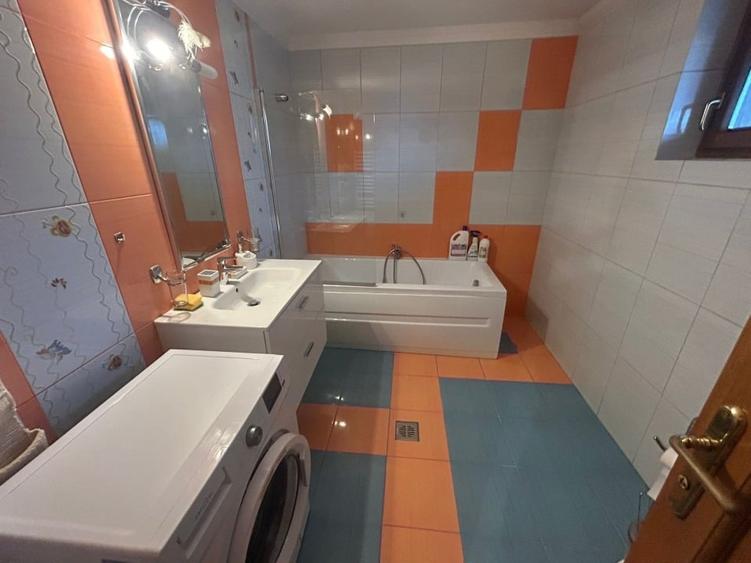 Apartament 4 camere spatios , zona Trocadero - 9