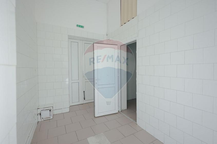 De vanzare spatiu comercial 61,80mp, in zona Bdul Dacia - 5