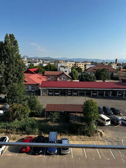 De vanzare apartament 2 camere, decomandat, zona 8 Mai, Tg-Jiu - 5