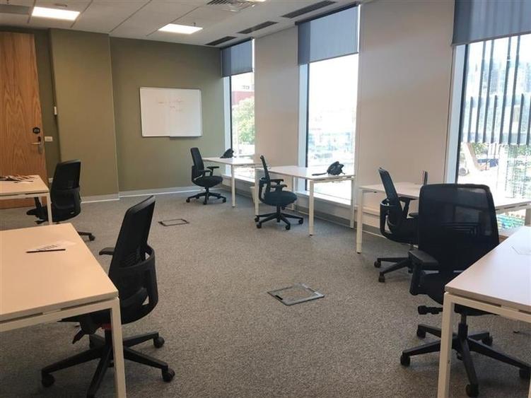 Inchiriere spatiu de birou mobiliat in Campus 6 - 14