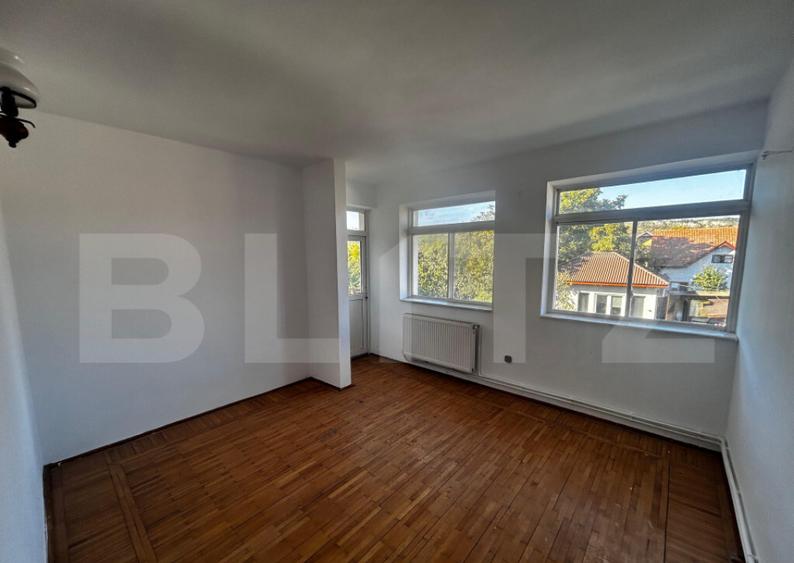 Casa de vanzare, 300 mp, strada Jiului - 13